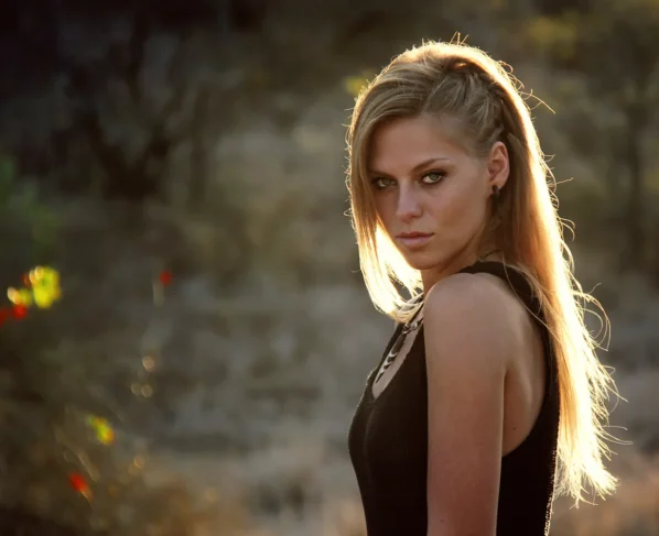 Nora En Pure